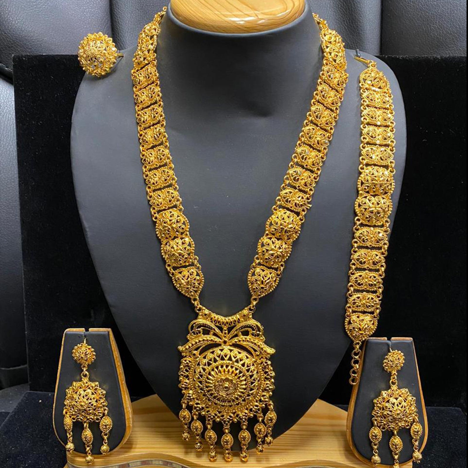 Polki kundan bridal choker, Rajsathani jewelry, Rajwada Haar, Indian  jewelry, Sabyasachi wedding necklace, engagement jewelry