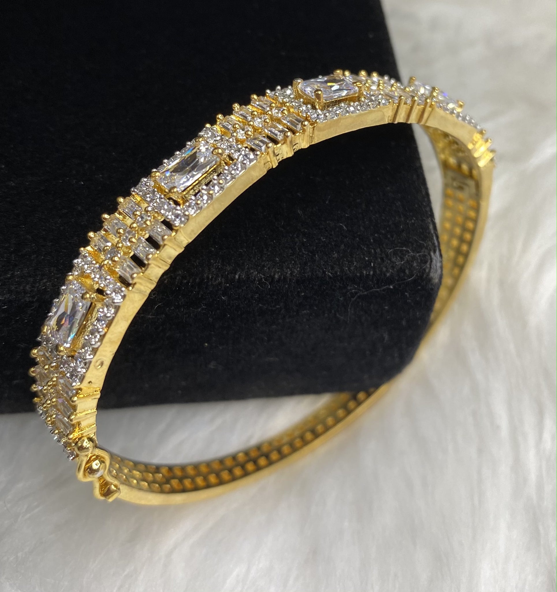 Gold Plated White Clear Stone Bangle Size 2.2 Openable Evening Cocktail Imitation Jewelry Indian Wedding Bridal Necklace Set Bijoux