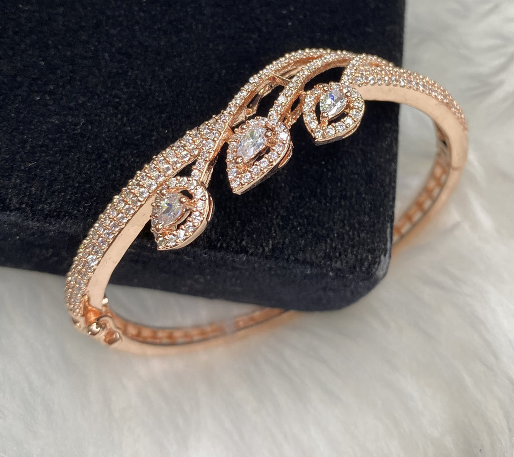 Rose Gold Plated White Clear Stone Bangle Size 2.2 Openable Evening Cocktail Imitation Jewelry Indian Wedding Bridal Necklace Set Bijoux